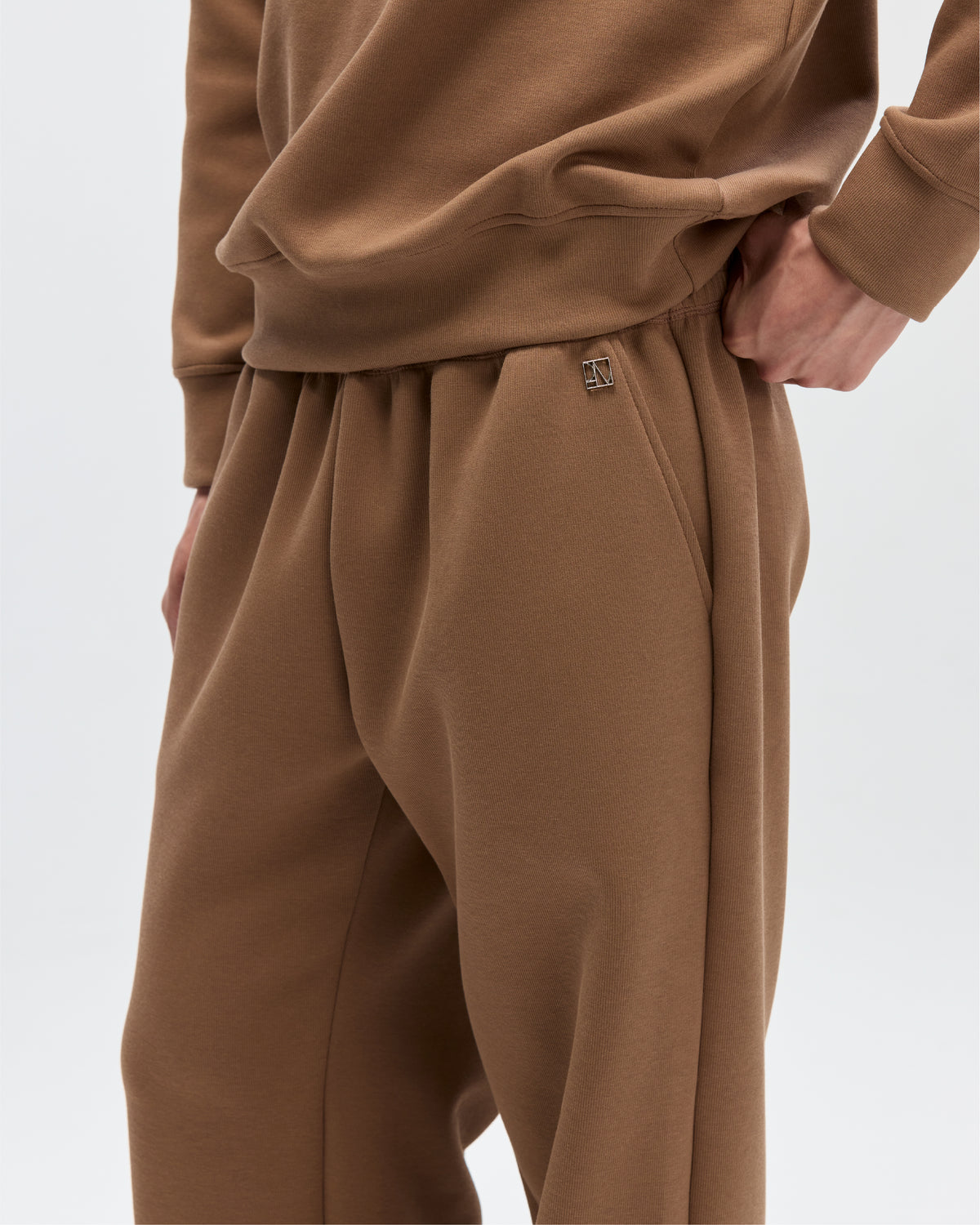 Reese Straight Cut Sweapants in Sepia Brown